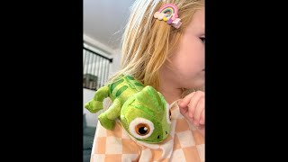 Chameleon Shoulder Plush Magnetic Rides on Clothing CUTE