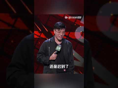 杨波：请病假在迪斯尼遇见老板，不要慌咱有公主病 #shorts |《脱口秀大会 Rock&Roast》