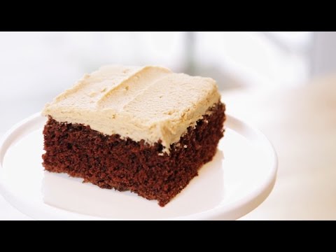 chocolate-cake-with-peanut-butter-frosting
