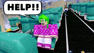 I TRIED TO SURVIVE A ROBLOX PLANE CRASH!