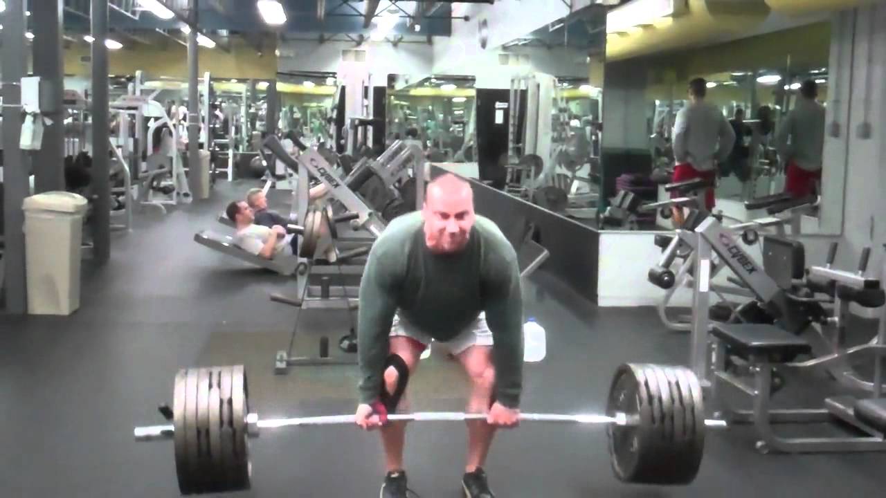 steph aiello Doug Miller Core Nutritionals Deadlifts 585x6