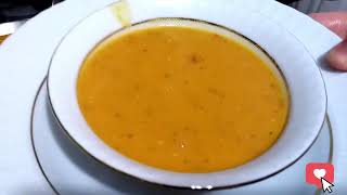 Evde Kolay Yapabi̇leceği̇ni̇z Terbi̇yeli̇ Altin Sarisi Merci̇mek Çorbasi Tari̇fi̇ Nefi̇s Yemek Tari̇fleri̇