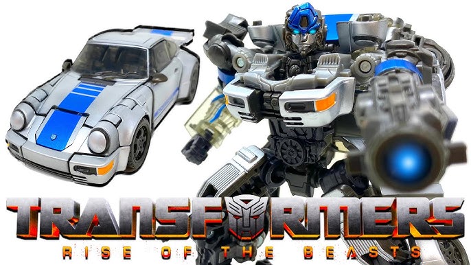 Hasbro on X: Bladers, ever wonder what Bumblebee, Megatron, and Optimus  Prime would look like as Beyblade tops? For the first time ever, limited  edition @transformers Beys are available to check out