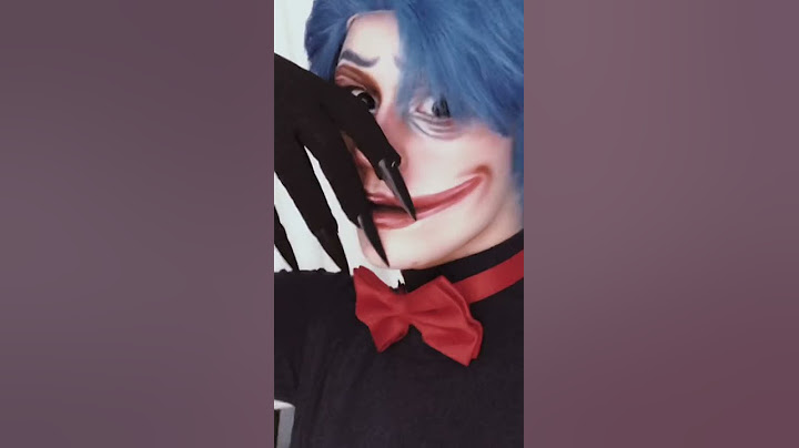 Huggy Wuggy cosplay