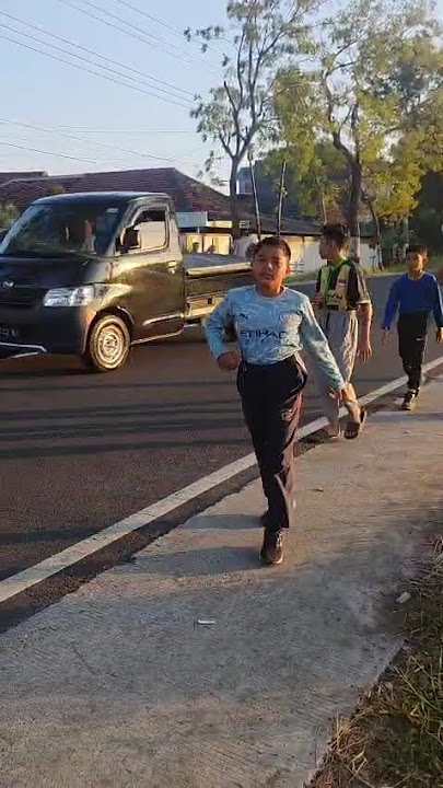 KEGIATAN OLAHRAGA PAGI SANTRI GONTOR PUTRA 2 KAMIS 10 JULI 2025