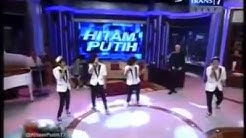 Coboy Junior - Ngaca Dulu Deh @ HITAM PUTIH 30 Juli 2013 (Official Music Video)  - Durasi: 3:19. 