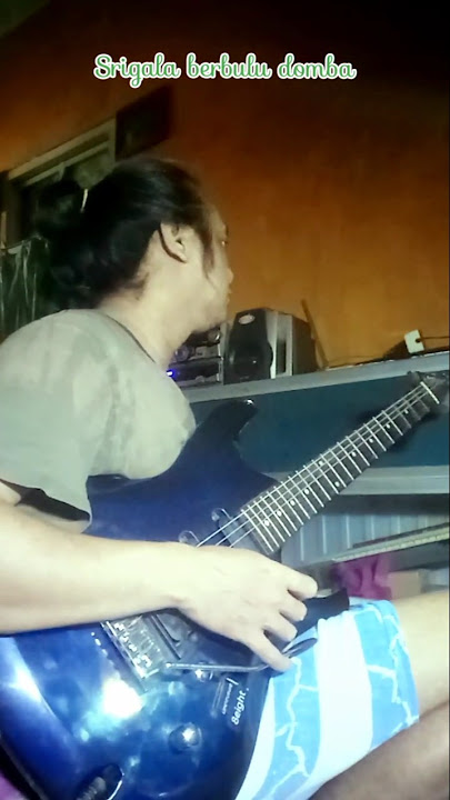 Srigala berbulu domba #evietamala #covermelodi #dangdut #guitarcover #shortvideo