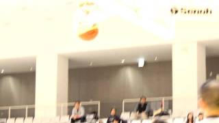 20111210 黒田電気 速攻から伴選手がシュート