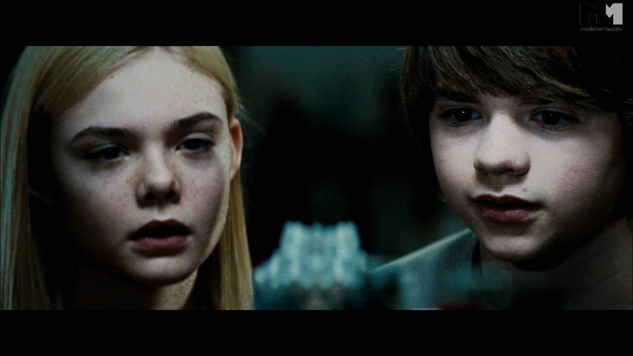 Super 8  OFFICIAL full trailer US (2011) J.J. Abrams 