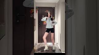 Oharas Sizzling Dance Short Hot Y Moves Of A Stunning Chinese Vyvy Dancer