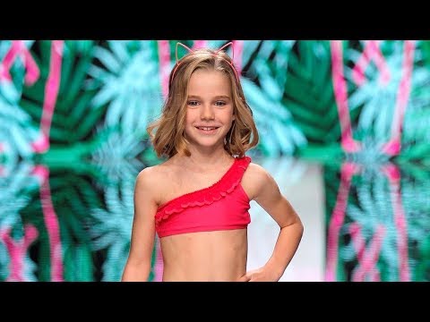 💚Desfile de DC Kids by Dolores Cortés Semana Moda Baño💛 💥MÁS VÍDEOS en la descripción💥