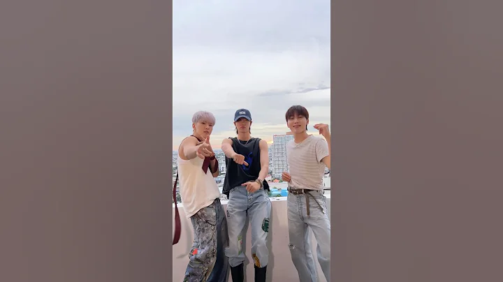 #LOVE_MONEY_FAME 🌹 with #호시 #HOSHI #디에잇 #THE8 #승관 #SEUNGKWAN #SEVENTEEN #세븐틴 #SPILL_THE_FEELS