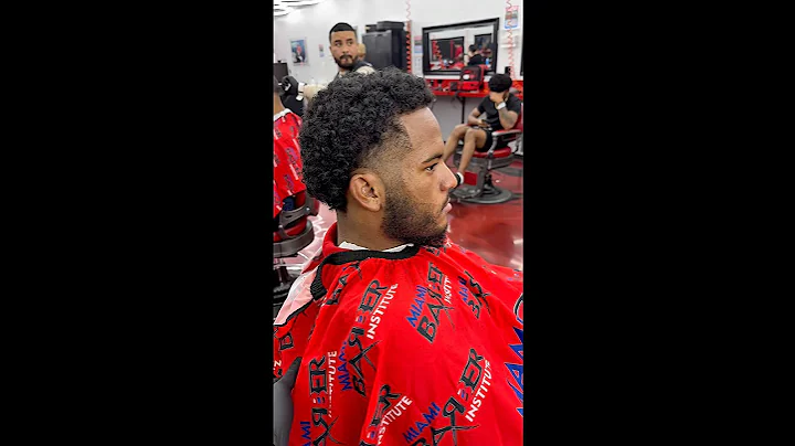 Like and Subscribe!#barber #barberlove #hairstyle #barbershop #barbero #fypage #fyp #fupシ