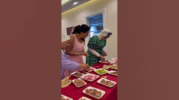 ام مكة تفاجئ الفنانة وفاء عامر بسفره فسيخ ام مكة وفاء عامر ترند فن 