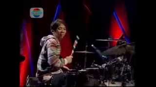 Slank Mawar Merah