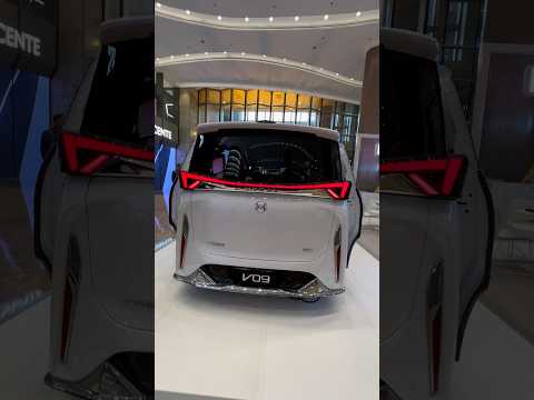 Menjelajahi Medan Persaingan: Alternatif dan Kompetitor Toyota Alphard di Segmen MPV Premium