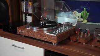 Pioneer PL-570 with Sansui AU-D9 and Yamaha NS1000M
