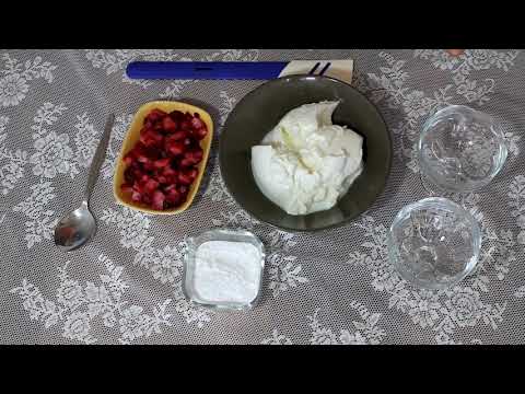 Video: Tatlı Çilekli Yoğurtlu Pasta Nasıl Yapılır?