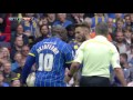 Le monstre Adebayo Akinfenwa fait peur à ses coquipiers.