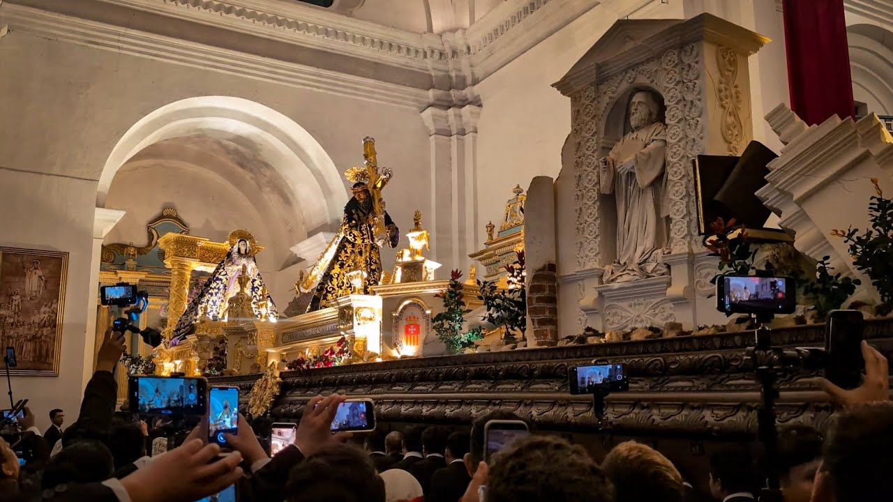 ENTRADA | Madre del amor y la paz, Al señor de la Merced | 350 Años Hermandad de la Merced