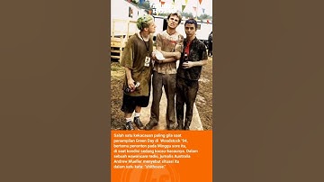 Thumbnail of Perang lumpur penampilan Green Day di Woodstock'94