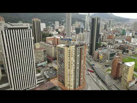 Torre Atrio, Cima de el Edificio BD Bacatá y Torre Colpatria Bogota Explorando en Drone 4K 60fps