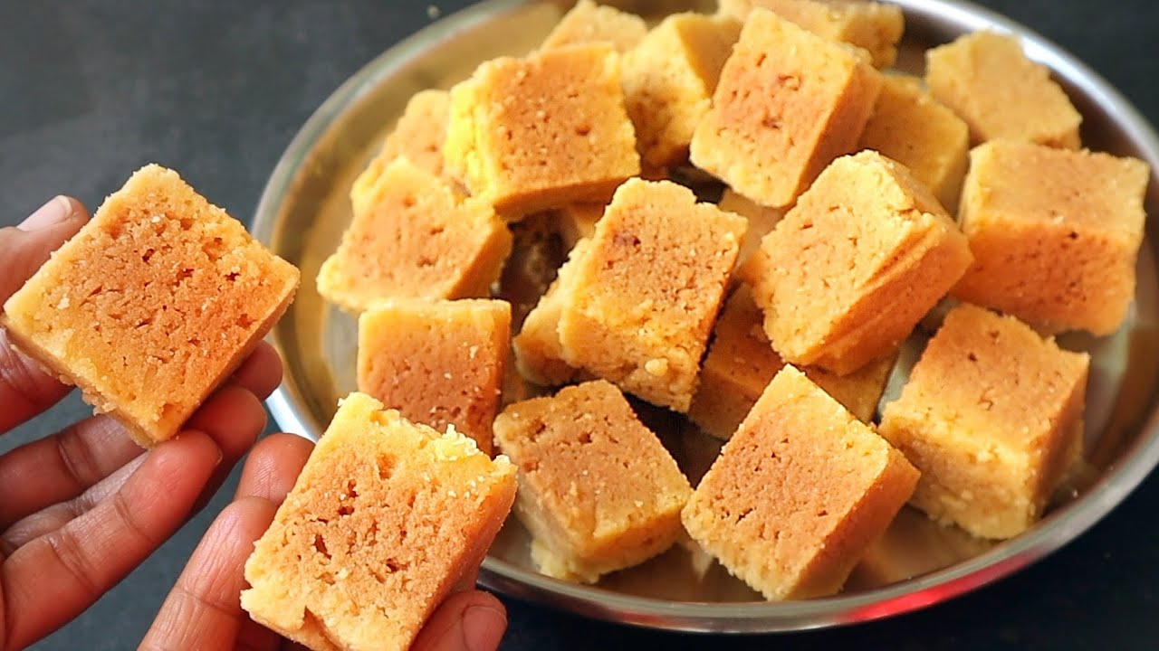 మైసూర్ పాక్ నెయ్యి లేకుండా ఈ విధంగా ఎప్పుడు చేసిన సూపర్ గా వస్తాయి😋Mysore pak Recipe In Telugu