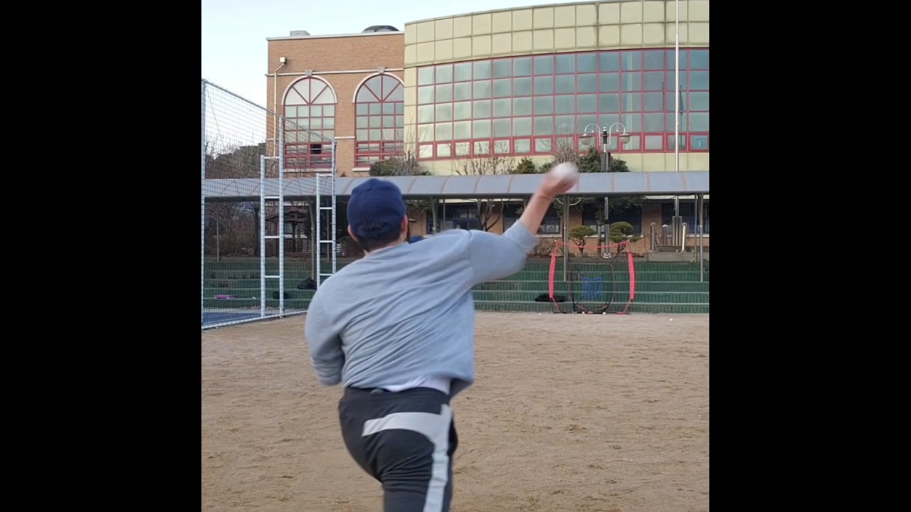 겨울철은 야구: 커터 그립으로 던진 궤적 