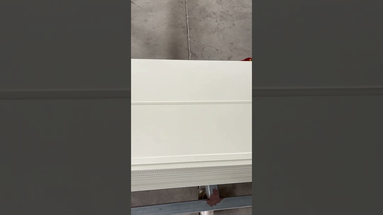 The beauty of simplicity, wall decoration isbnot that hard. 