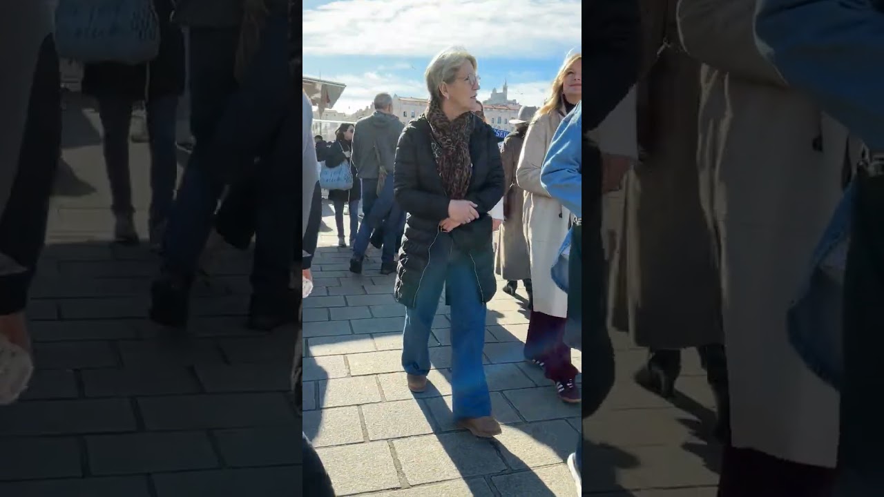 Flowers shop @ Sunday market 