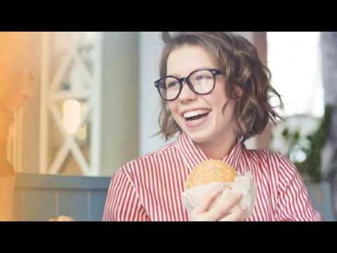 Open Kitchen Demo - YouTube