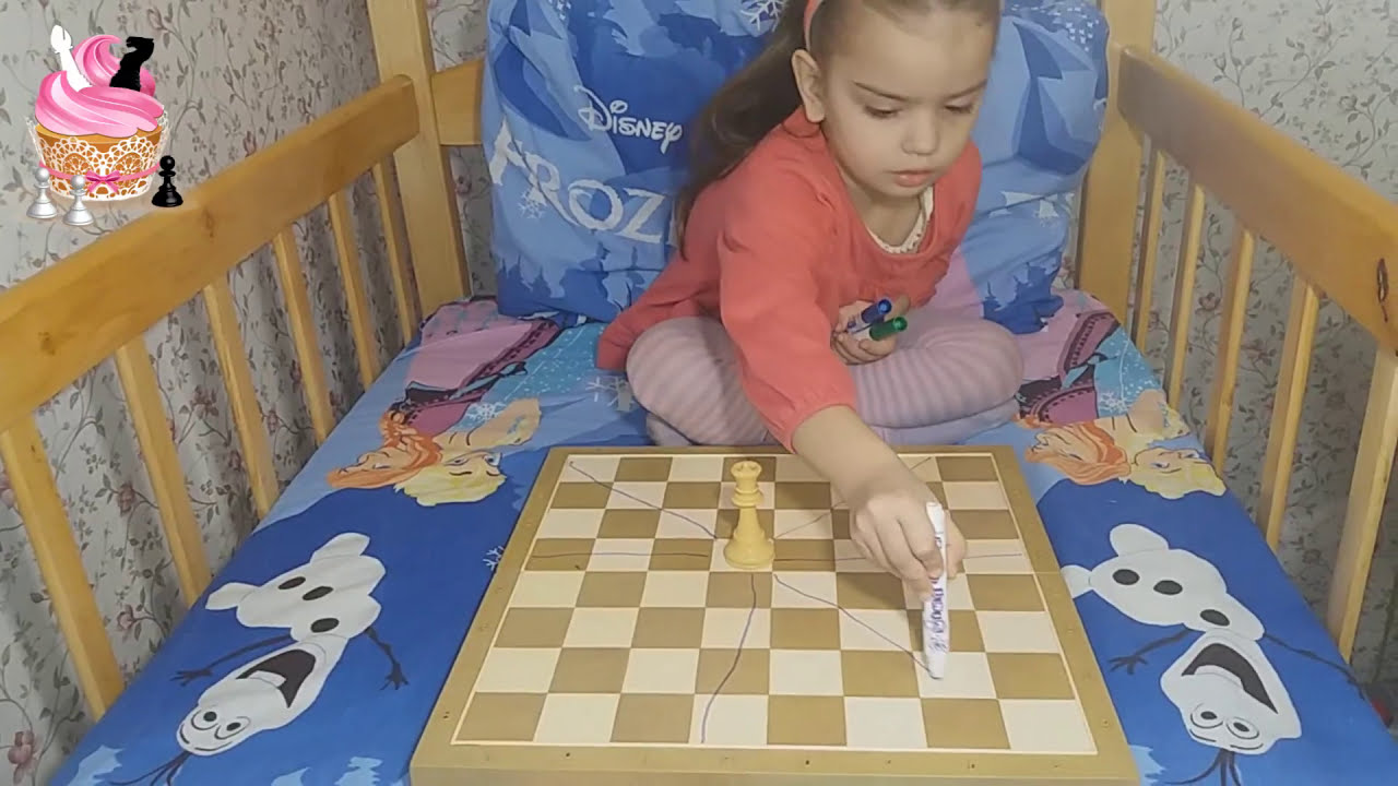 шахматы для начинающих. королевская пешка магнитогорск. бабушка обучающая игре в шахматы. николаев никита шахматы. шахматята.