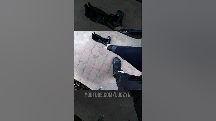 Kiedy upadnie Ci rękawica w nowiutkim kombinezonie 💀 #humor #motocykle #śmieszne #motovlog #shorts