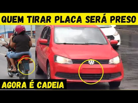 Vídeo: Um carro funerário pode violar as leis de trânsito?