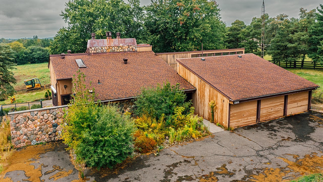 Exploring the Most INCREDIBLE Abandoned 1970's Dream Estate | UNTOUCHED FOR 50 Years!
