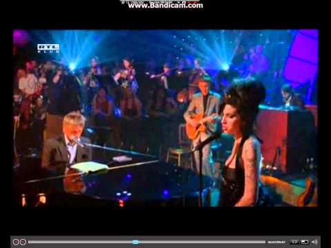 Videó: Amy Winehouse temetése ma lesz