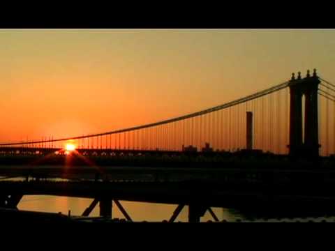 A short film by Carmen Vidal set in New York - winner of the Student Academy Award in 2006. It's a documentary in the "urban symphony" style, and depicts New York city in the moments before dawn. This is not my video and was sourced from - www.dailymotion.com