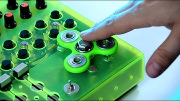 DART-ONE-Speciale Vs Fidget spinner! MIDI scratch controller
