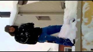 sprung in den schnee :D