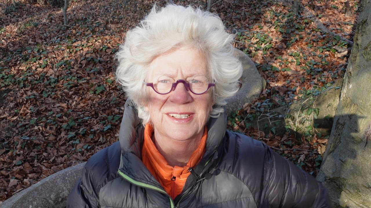 Духи природы поддерживают ваше намерение заземлиться и установить связь.