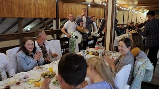 картинка: Укр нар пісні.Застілля.Весілля в Поляниці (неділя,другий день весілля) 2021