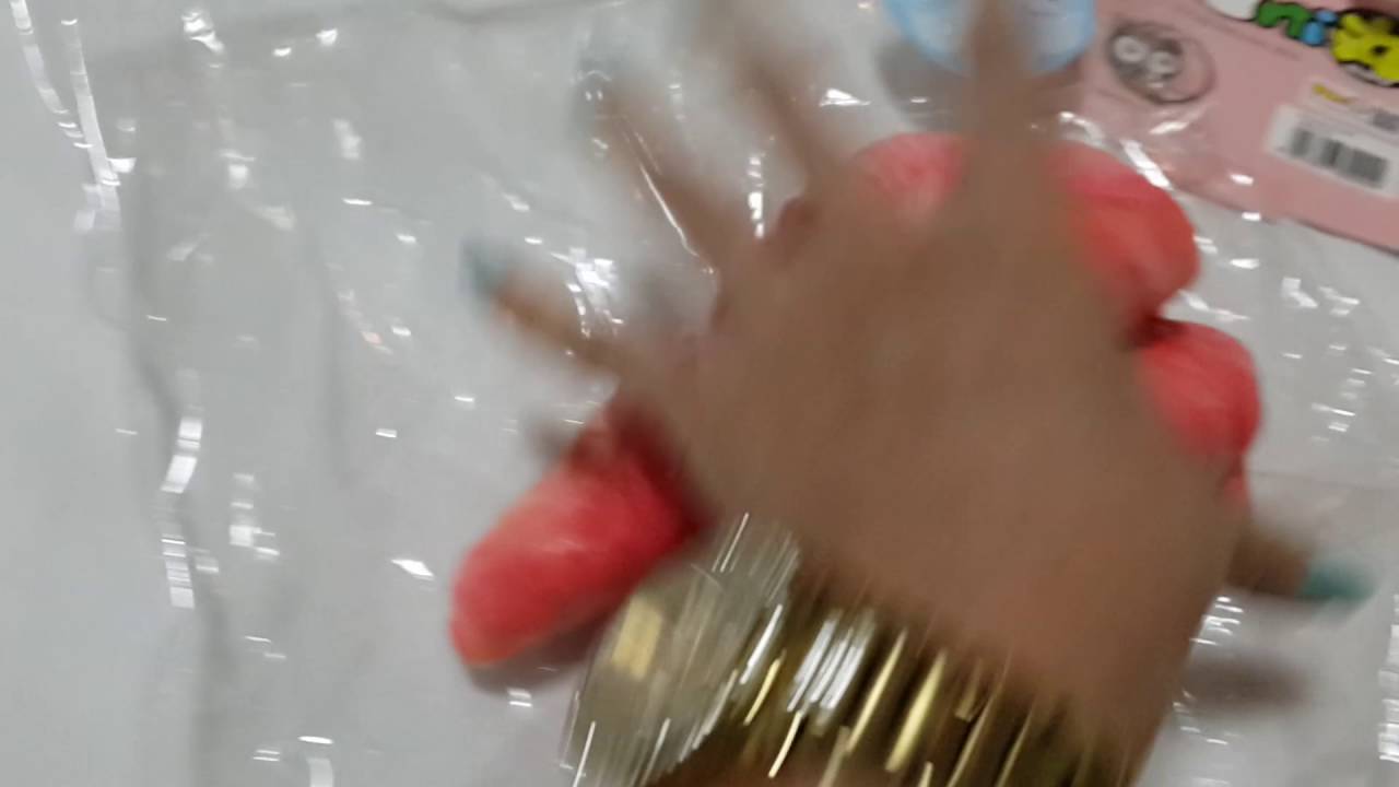 puni maru jumbo bakery /strawberry croissant