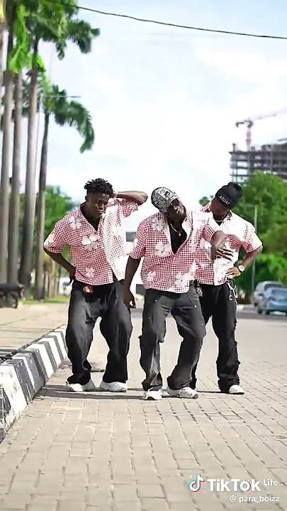 all the girls shake up ur bum bum  hmmm haaa #crownkingofficiall #gimme #everglowlast