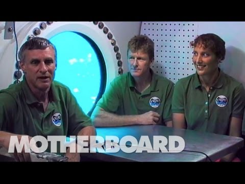 life-on-a-fake-asteroid:-an-undersea-interview-with-nasa's-aquanauts