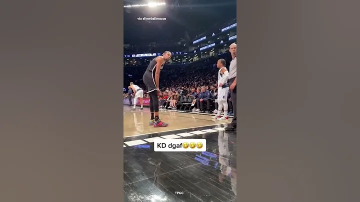 A Fan Tell Kevin Durant to Take Over the Game. Kevin Durant Responds 😳