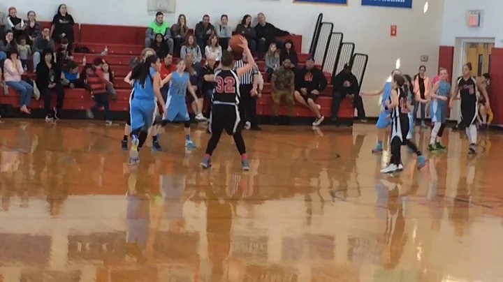 Nicole Melious 'points' St. Teresa's to win