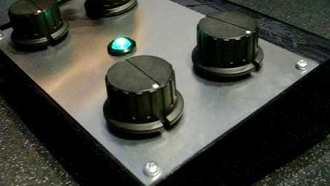 RC CIRCUIT BENT "DROID ATTACK" SCI-FI LFO DRONE SYNTH