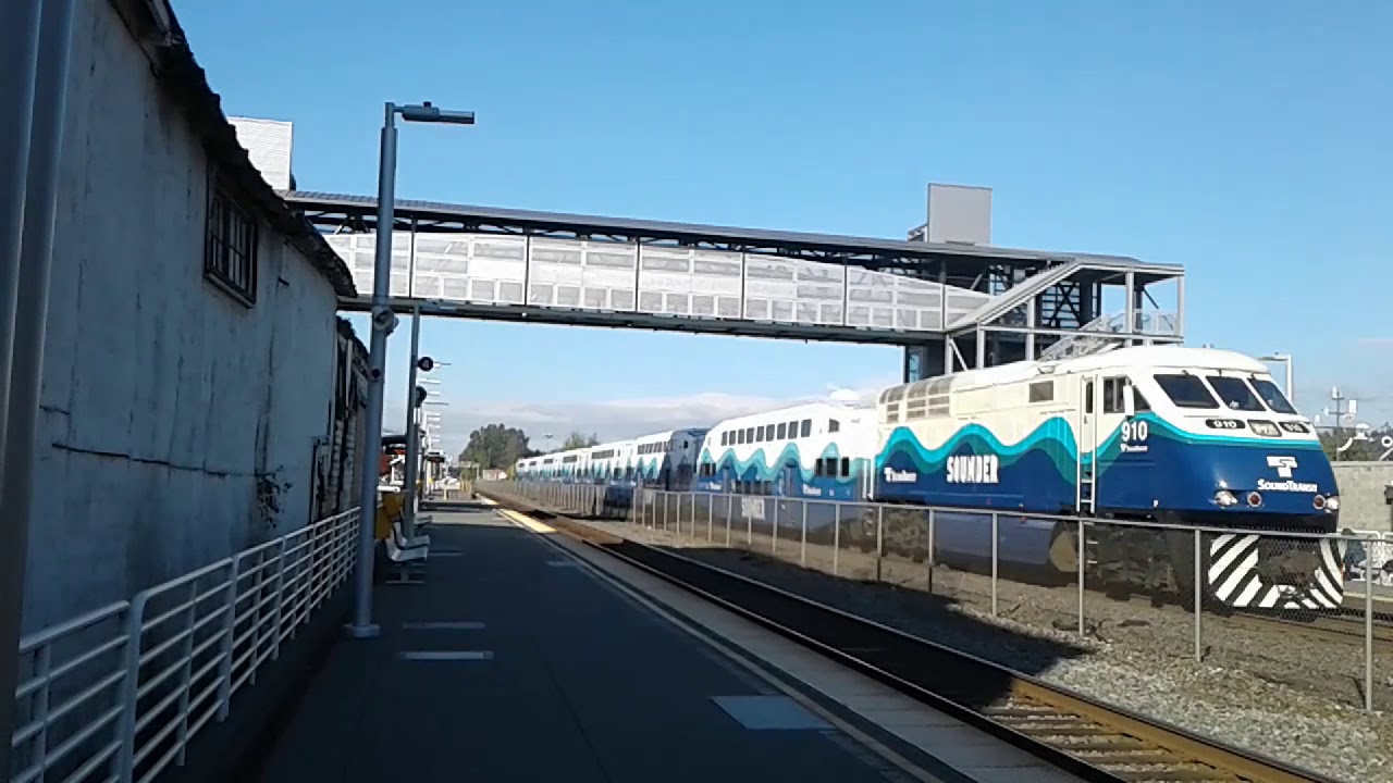 Southbound Sounder At Kent Station 10 12 18 YouTube southbound-sounder-at-kent-station-10-12-18-youtube