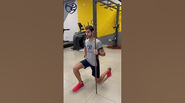 Afundo com auxílio do bastão