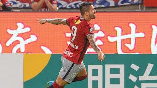 豪快なオーバーヘッド弾！鈴木からの落としを受けたエヴェラウドが角度のない位置からオーバーヘッドシュートを放つとこれが決まり鹿島が同点に追いつく！【第20節のピックアップゴール】